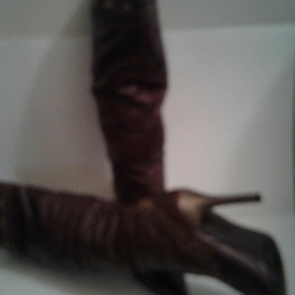 Dollhouse Sexy Boots - Picture 7 of 8